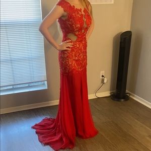 Mac Duggal red gown size 2 dress for prom or wedding